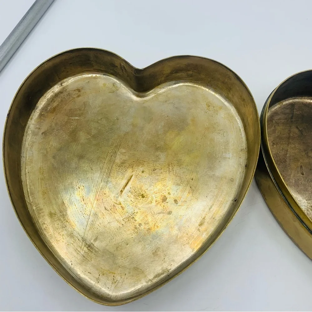 Vintage Brass & Copper Heart Trinket Box Jewelry Box Made in Hong Kong